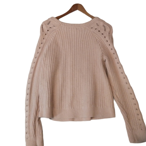 Pink sweater - Picture 2 of 2